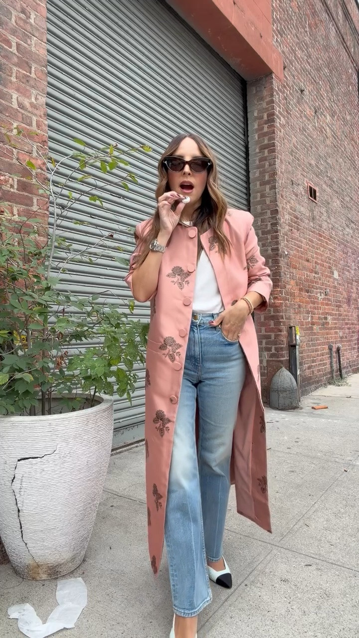 Time for a VERY quick outfit change for my daytime look! @Tuckernuck @gap

#LTKNYFW #LTKootd
