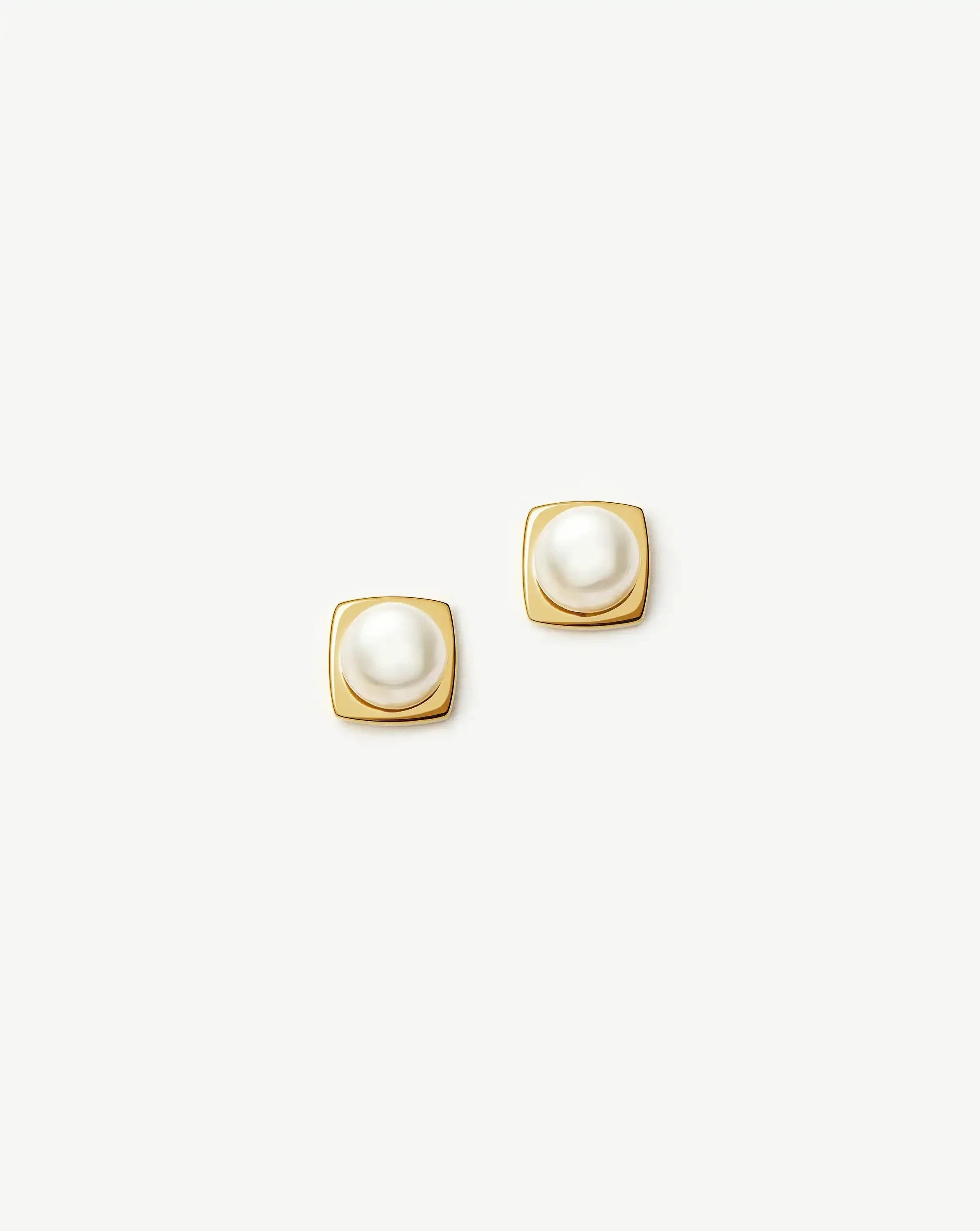 Button Pearl Square Stud Earrings | Missoma UK | Missoma UK