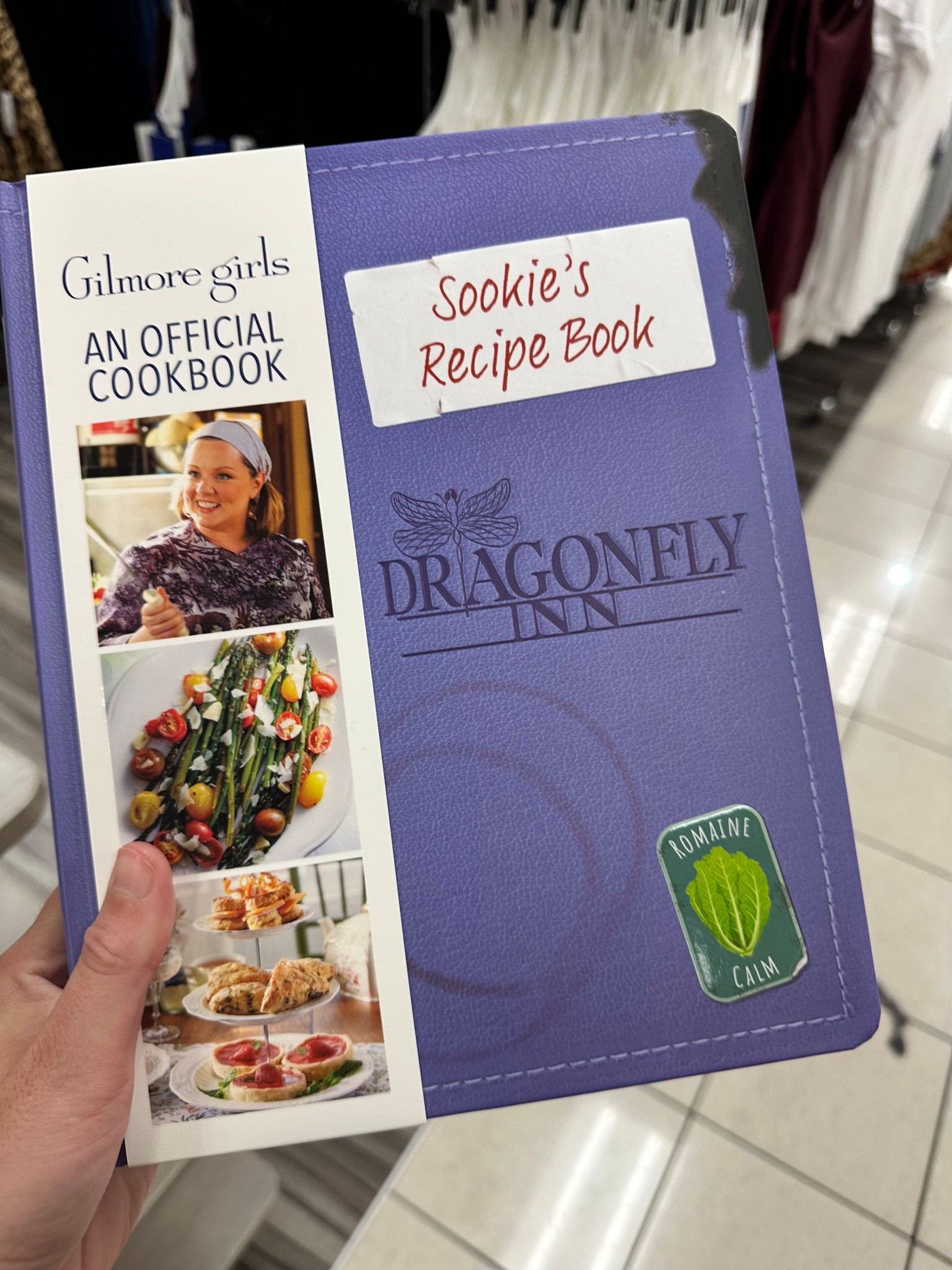 Any other Gilmore Girls fans?

This would make the perfect thoughtful gift for the holidays. It would also make a fun activity to do with your friends! 

#LTKSeasonal #LTKHome #LTKFamily