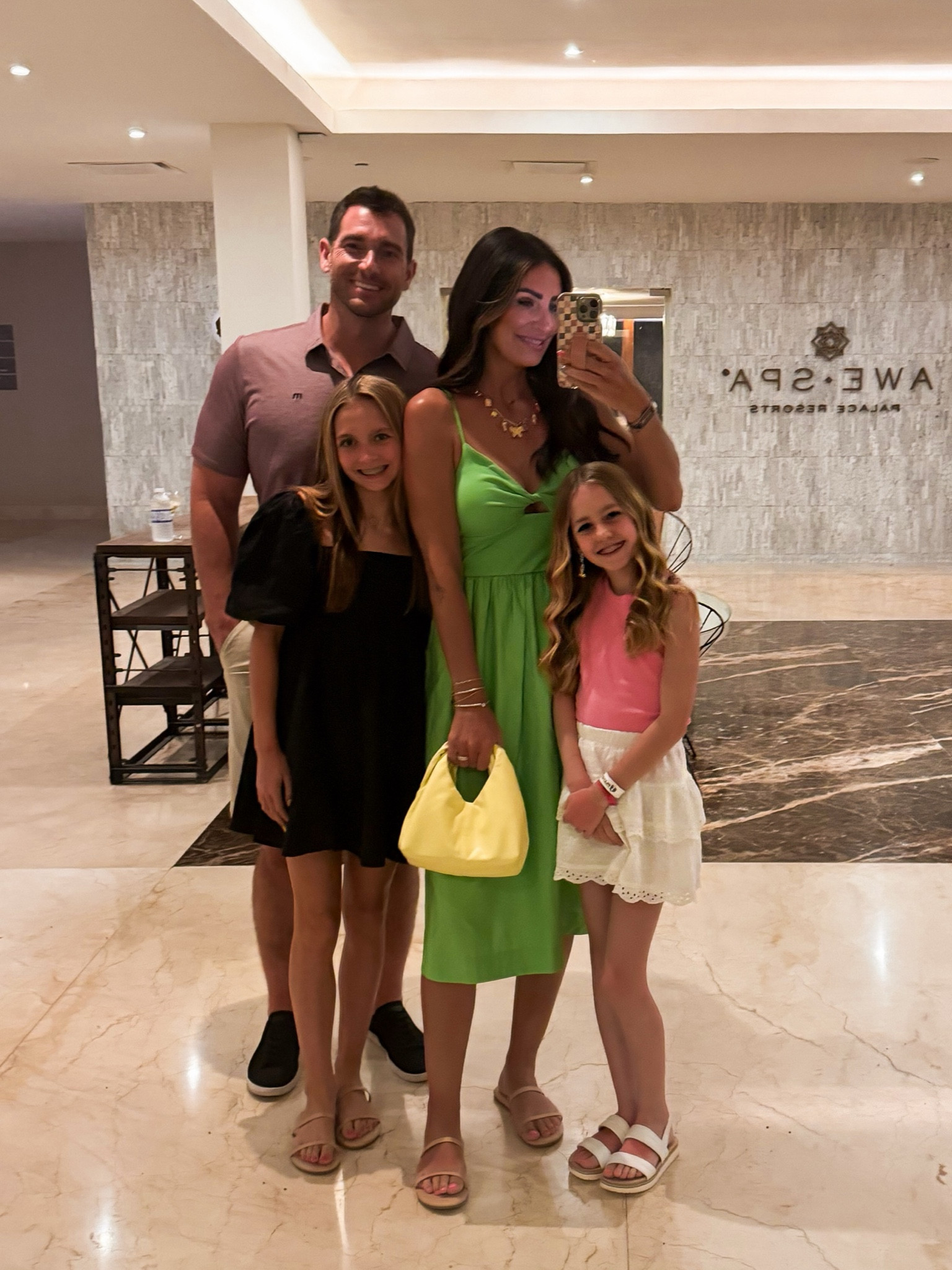 Resortwear | dress | vacation dress 

#LTKfindsunder50 #LTKfindsunder100 #LTKstyletip