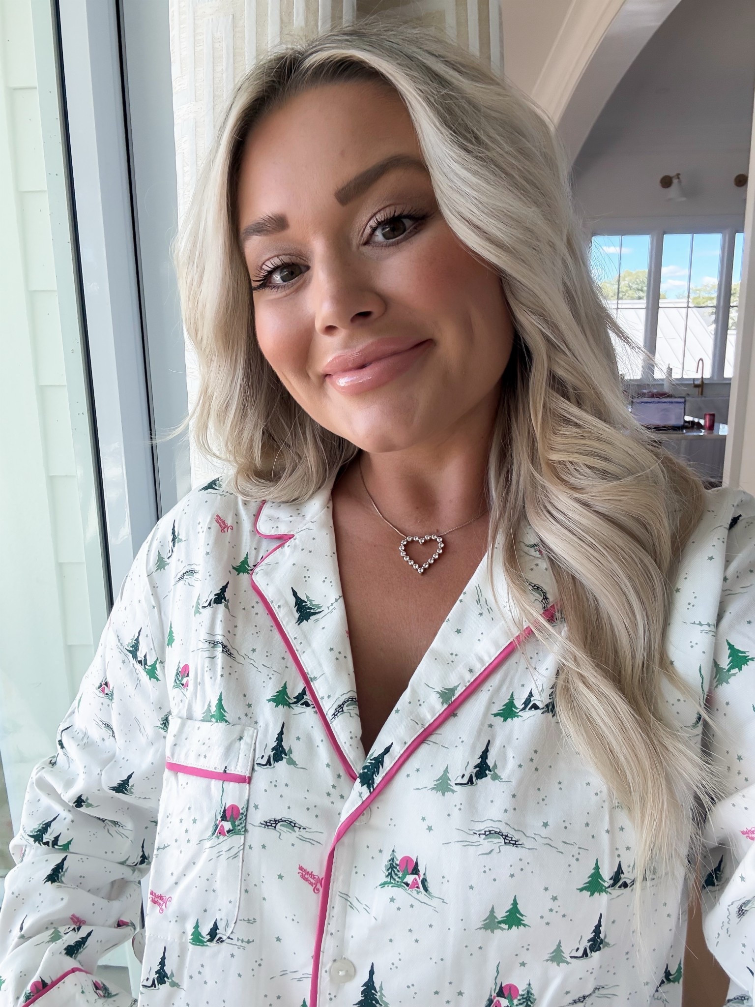 Neutral / nude makeup details. 
Lip Liner: Boldly Bare
Lipstick: Creme Cup + Myth
Lipgloss: Fortune Cookie

#LTKFindsUnder50 #LTKBeauty #LTKHoliday