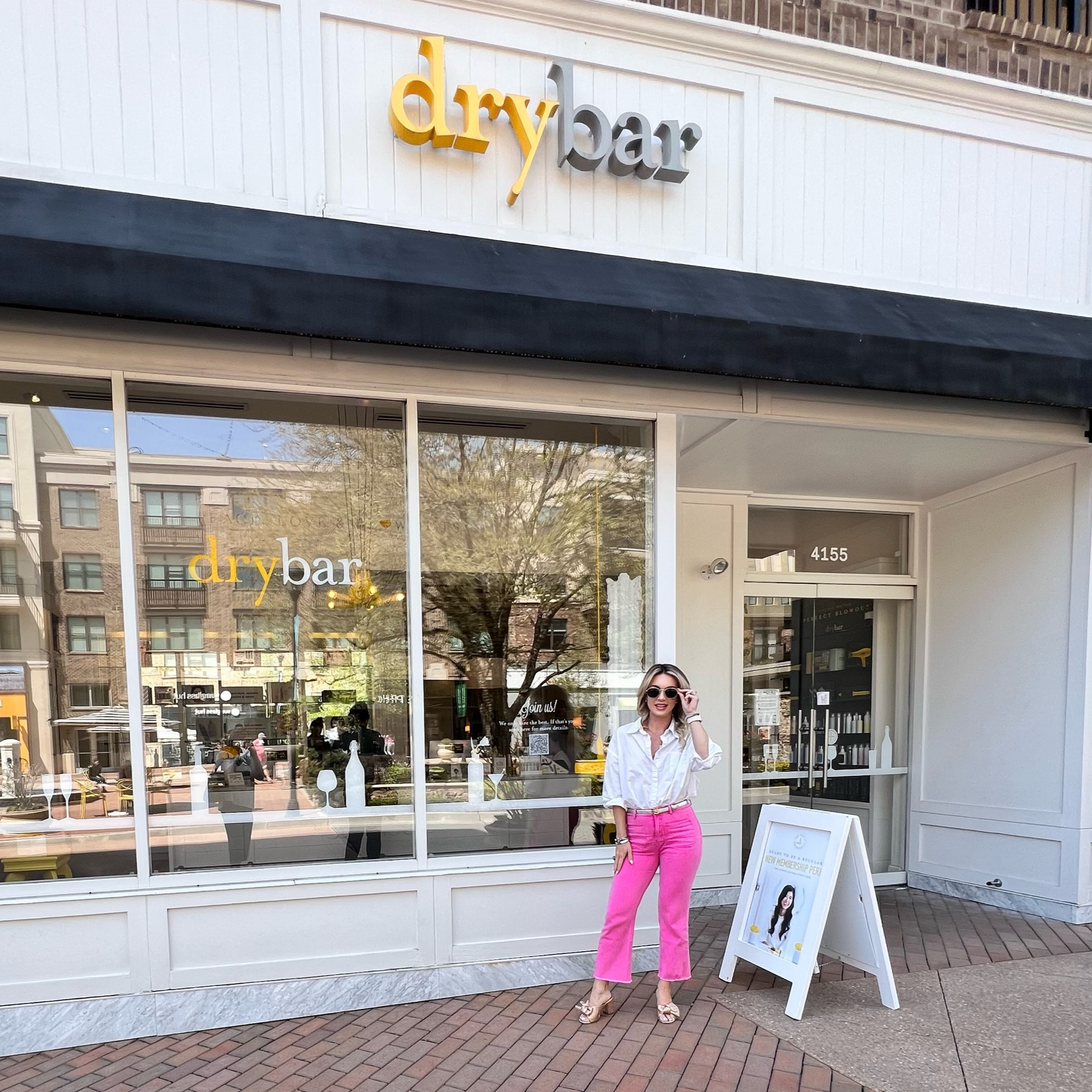 the other kind of bar I like to visit 💨💛🩶 dry bar!  loved my fresh blowout & style from @drybarshops_atlanta @avaloninsider treat yourself to a blowout…you deserve it!  book an appt or if you’re just wingin’ it, walk-ins are welcome 🙌🏼

Avalon/ Avalon ambassador / dry bar avalon / dry bar / fresh blow out / pink pants / white button down / pink jeans 

(Outfit linked in IG bio. Small in top & pink jeans, size 6 in rose gold heels) 

#LTKkids