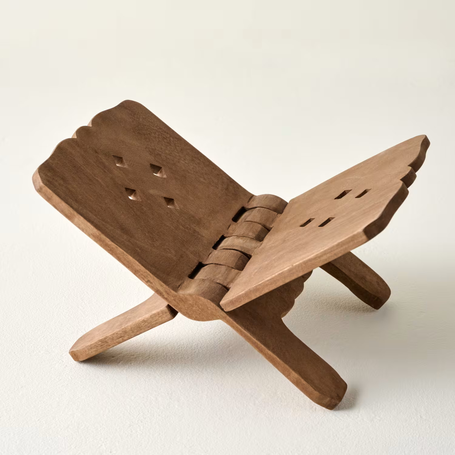 Vintage-Inspired Cookbook Holder | Magnolia