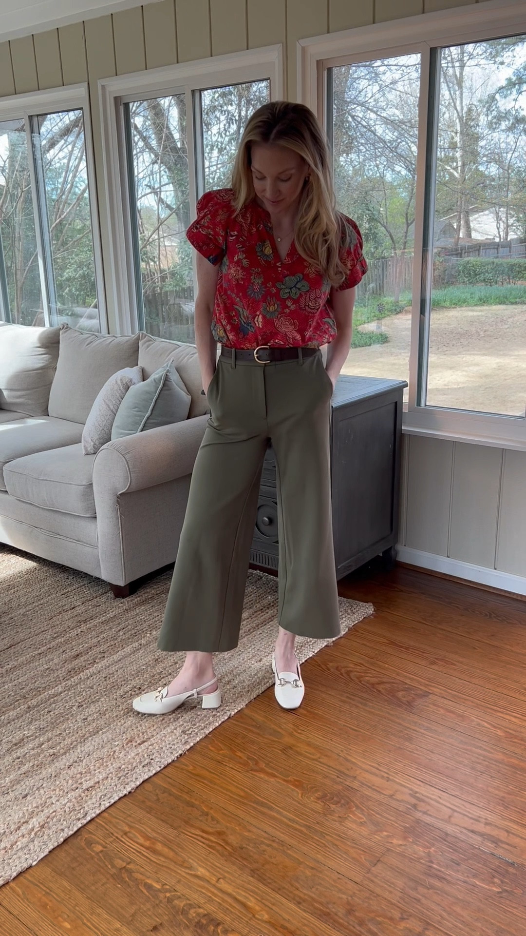 Outfit of the day, office edition! 

Office look
Corporate look
Office outfit 



#LTKWorkwear #LTKShoeCrush #LTKWatchNow