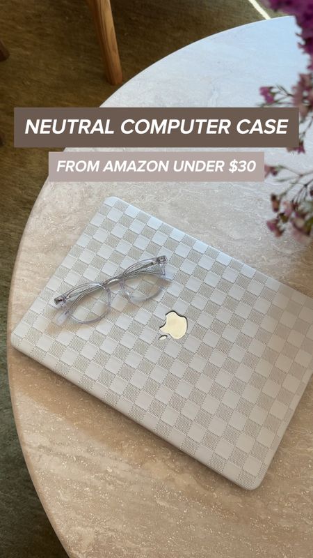 my favorite neutral computer case is now on sale! it’s so cute and instantly adds a touch of beauty to my home office desk 💻 + you can’t beat next day shipping!

macbook case, neutral checkered computer case, beige desk, neutral home office, aesthetic 

#LTKHome #LTKSaleAlert #LTKVideo