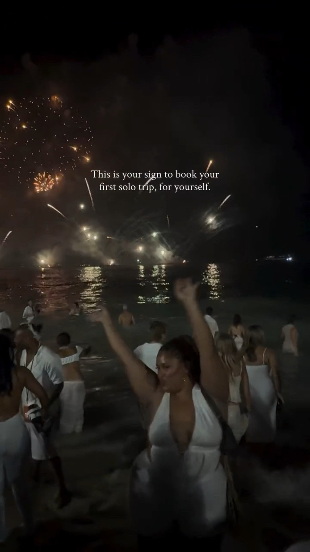 This is your sign to make the holidays special for yourself, book that trip alone! I always dreamed of going to Brazil for New years and this year i did it alone & scared and it was the best decision ever. 🥹💗