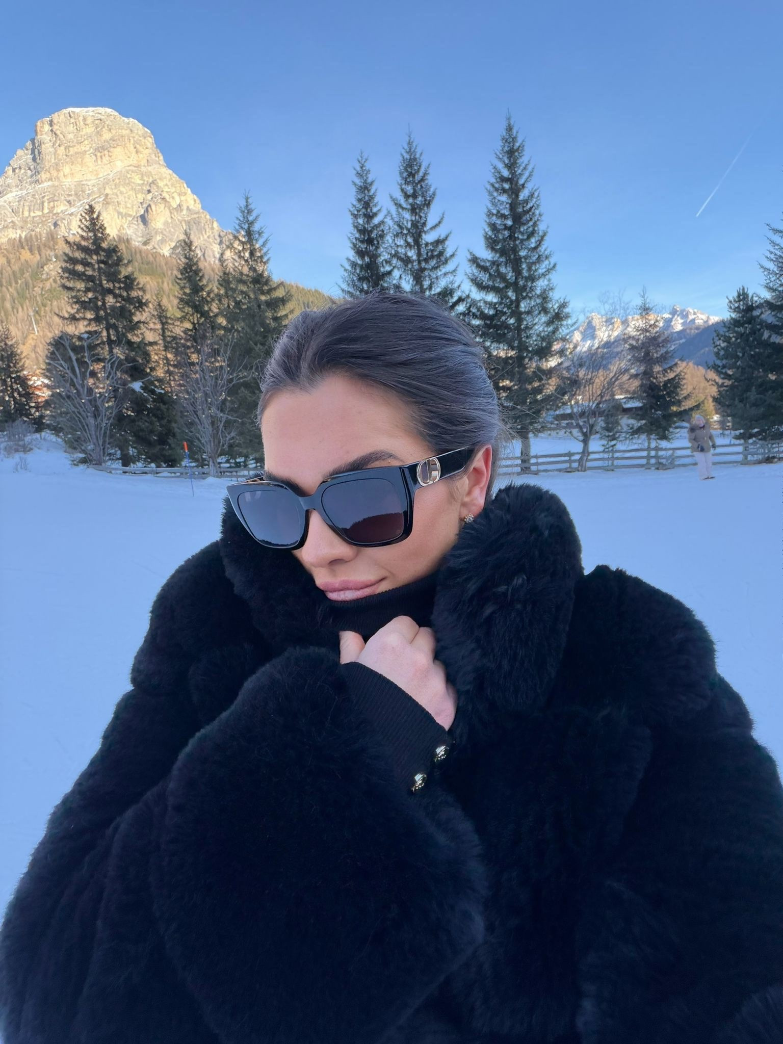 Black faux fur coat 🖤
Black faux fur bubble coat

#LTKtravel #LTKstyletip #LTKwinter