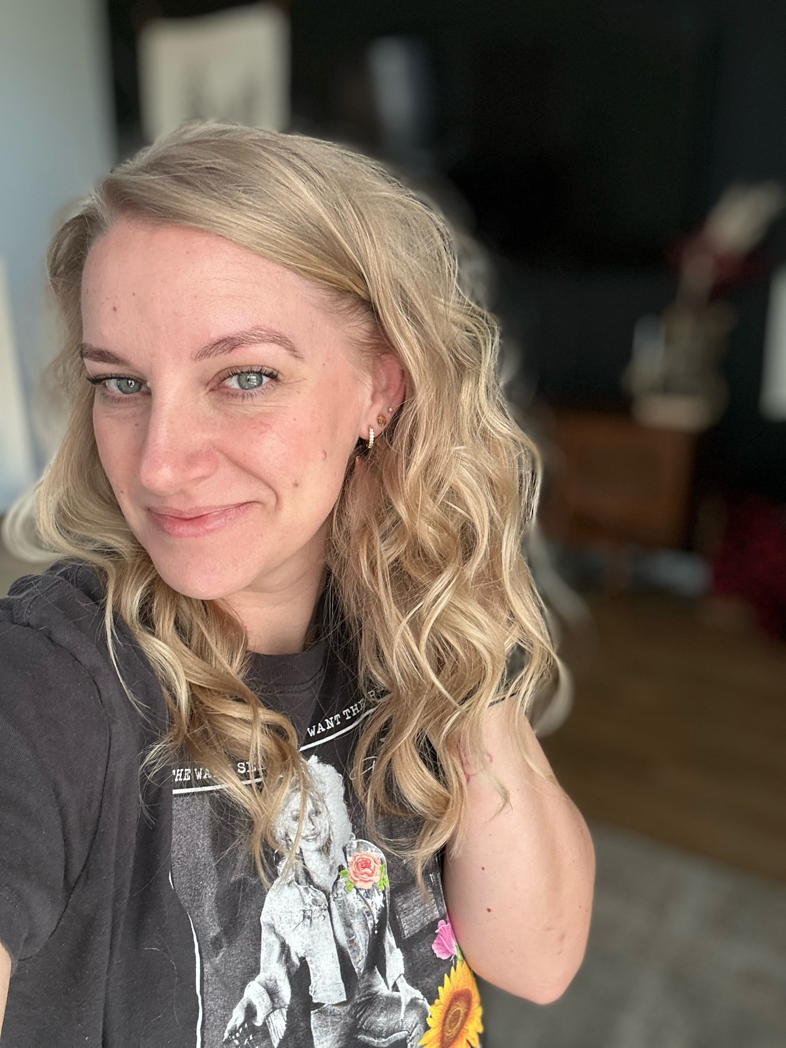 I tried the heatless curls thing again since I’m on my no-heat January journey. I think I finally found a method that may work! What do you think?

#heatlesscurls #healthyhair 

#LTKOver40 #LTKBeauty #LTKStyleTip