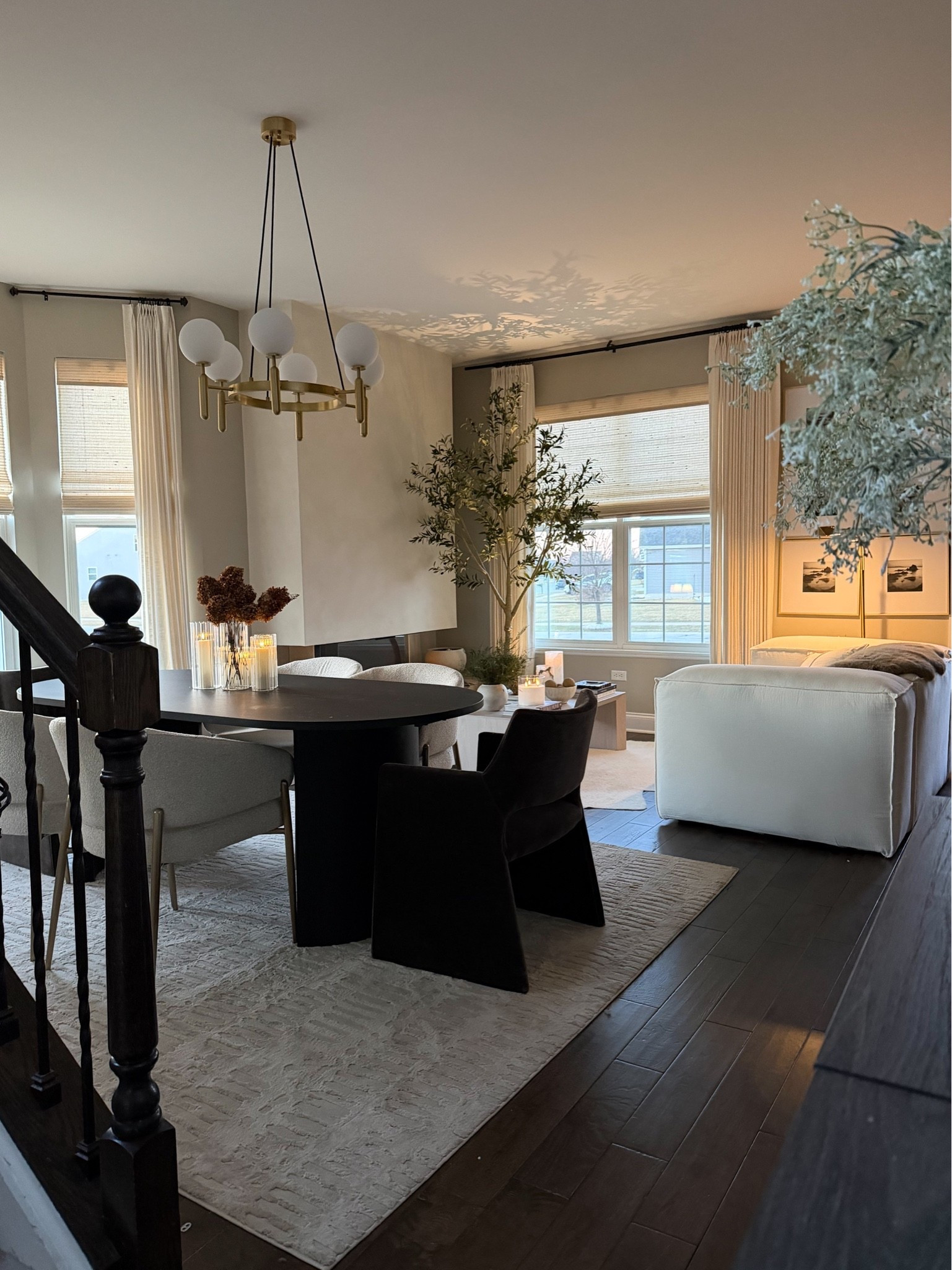Luxe organic modern home inspo

#LTKHome #LTKU #LTKSeasonal