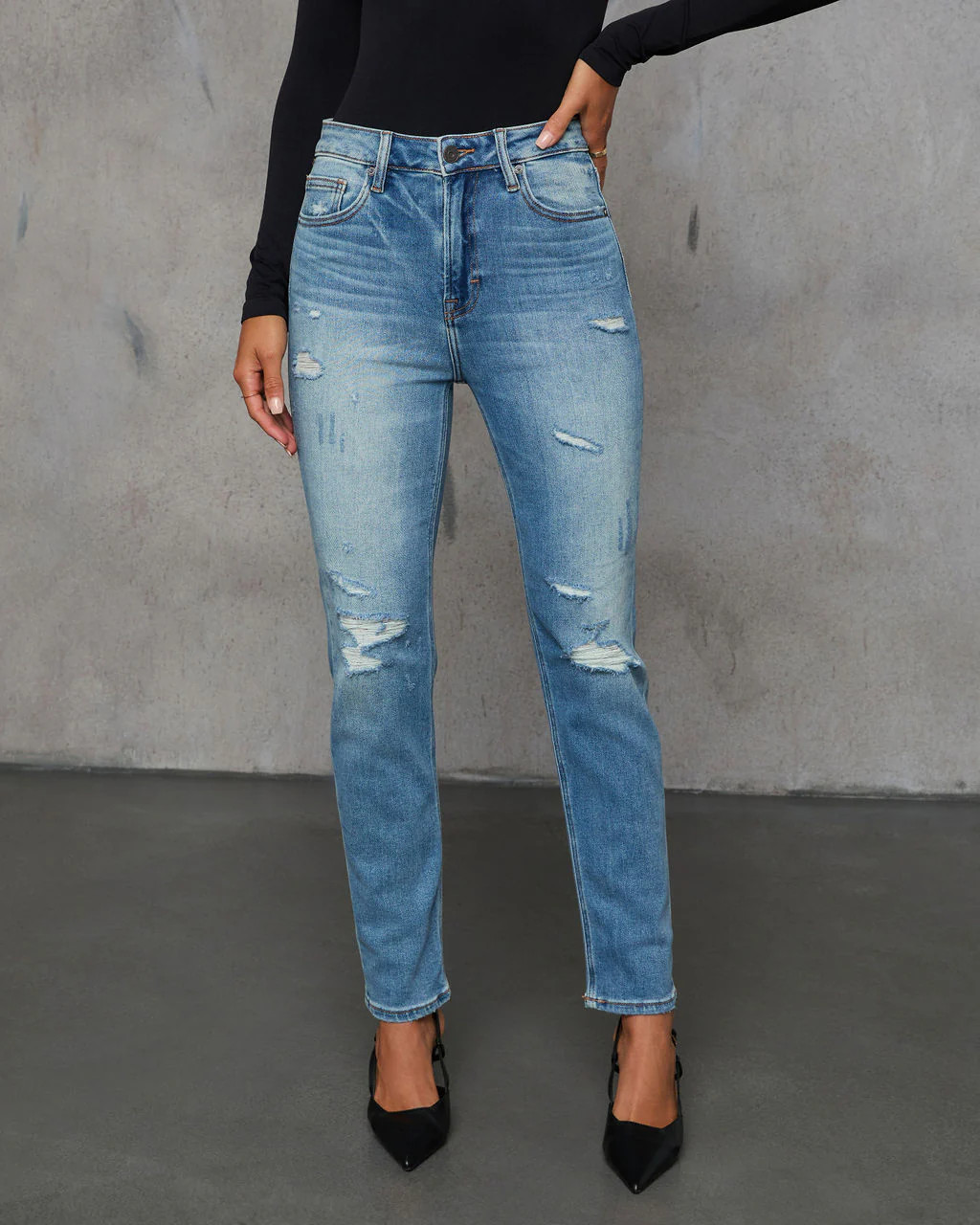 Kravita High Waisted Distressed Mom Jeans | VICI