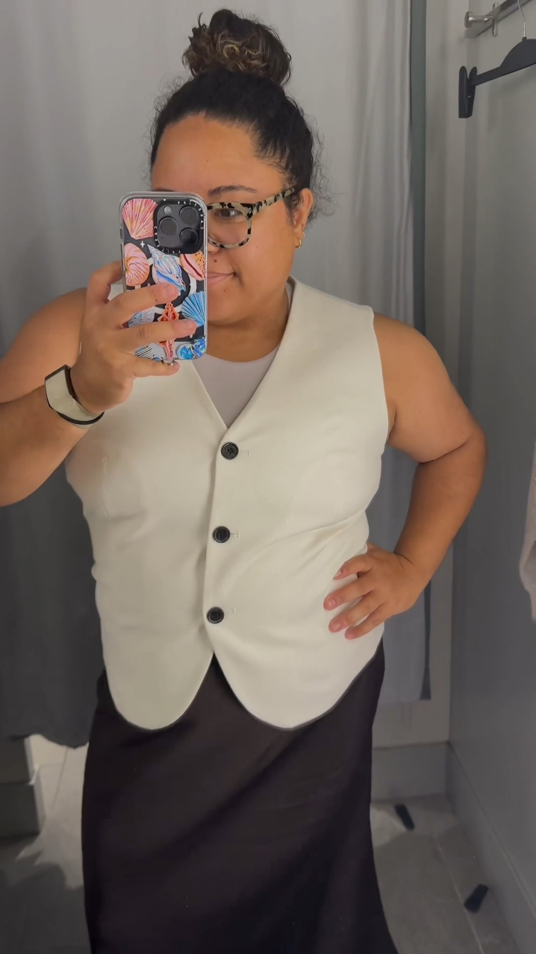 H&M try on! Since I’m going into the office more, I’m really trying to find clothes that work for me”work and play.”



#LTKFindsUnder100 #LTKMidsize #LTKVideo