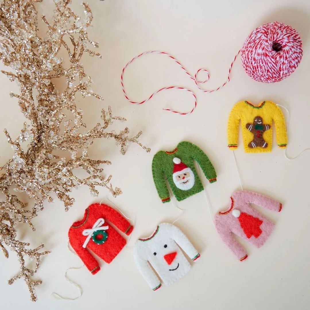 Colorful Holiday Felt Sweaters Garland - Etsy | Etsy (US)