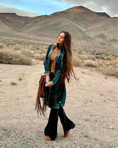 I'm all about earthy tones and cozy vibes. This emerald green cardigan is the perfect complement to the outfit—it ties everything together beautifully!

#LTKSeasonal #LTKtravel #LTKstyletip