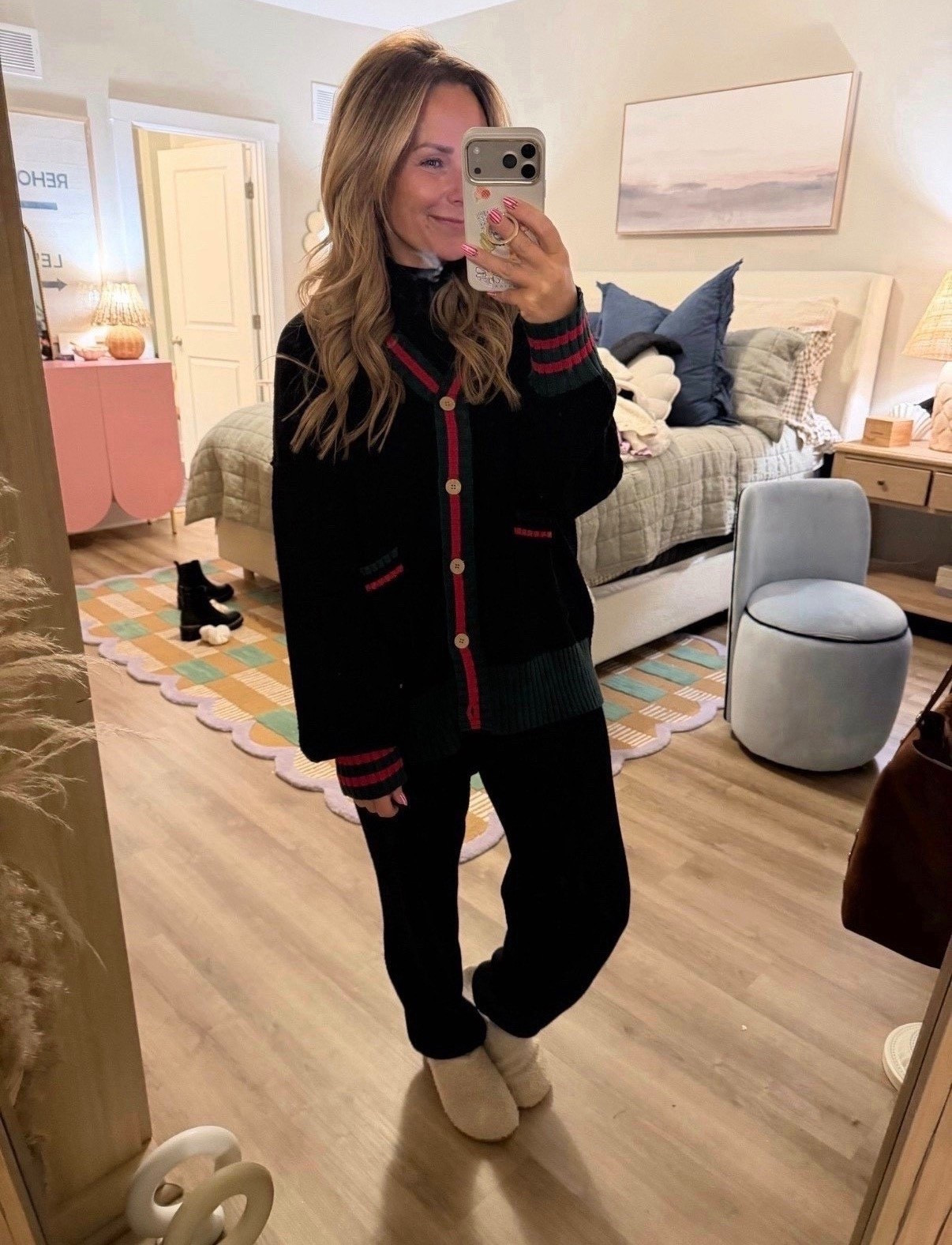Cozy, polished, and holiday-errand approved.
This cardigan looks designer without the price tag, and the soft knit pants + slippers combo is peak “mom life but make it cute.”
Linking everything I’m wearing + a few similar styles. 🖤✨

cozy winter outfit, affordable cardigan, comfy loungewear set, petite friendly, holiday errands outfit, winter wardrobe staples