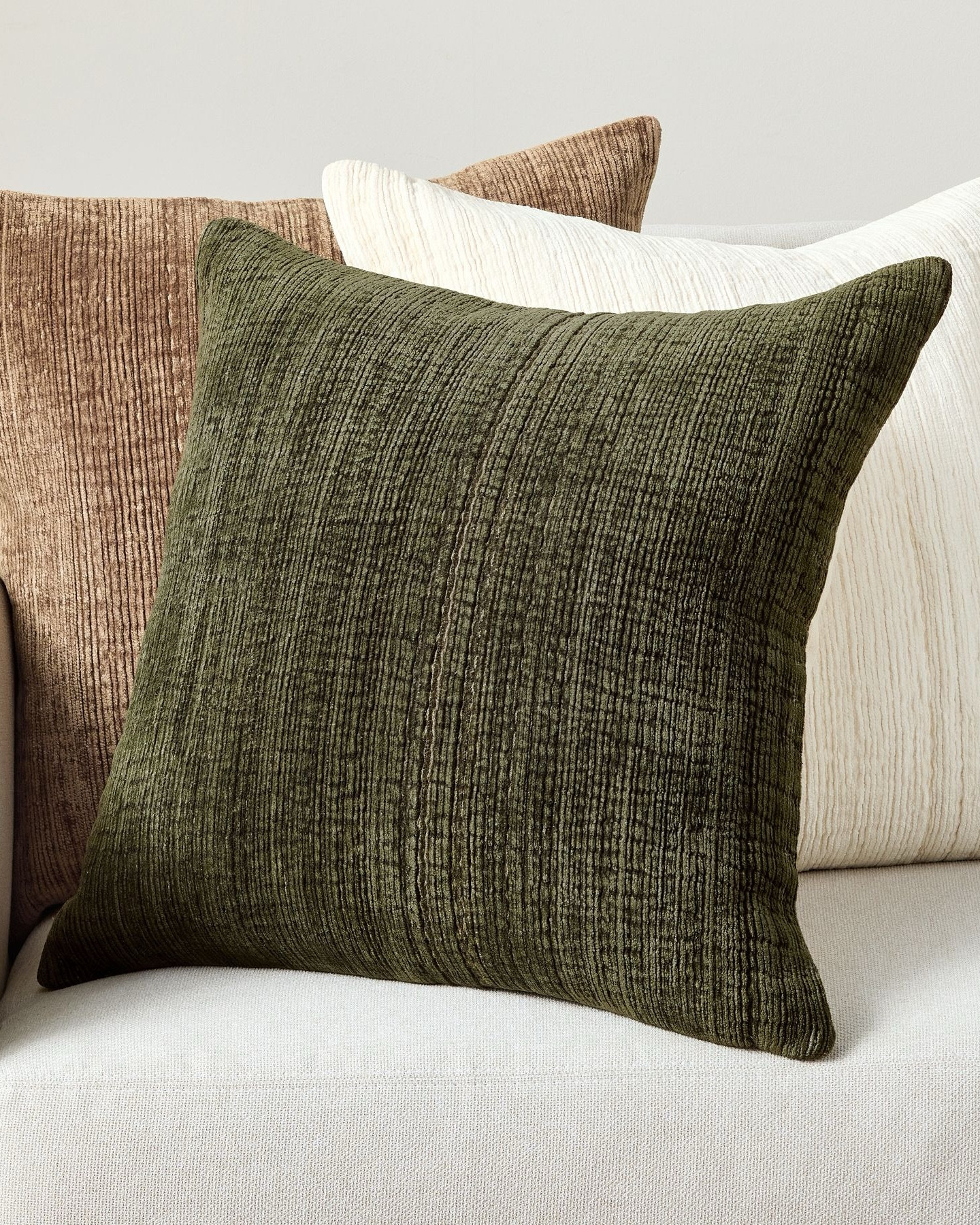 Textured chenille pillow

We love this beautifully textured woven pillow that comes in a variety of colors. These pillow covers are durable and machine washable. 

#potterybarn #potterybarndecor

#LTKFindsUnder100 #LTKU #LTKHome
