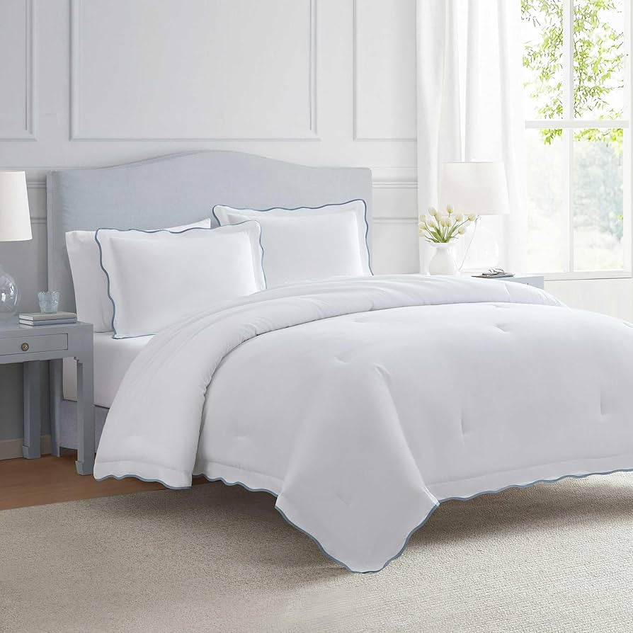 Martha Stewart - King Duvet Cover Set, Crisp & Smooth Bedding with a Cotton Percale Lightweight F... | Amazon (US)