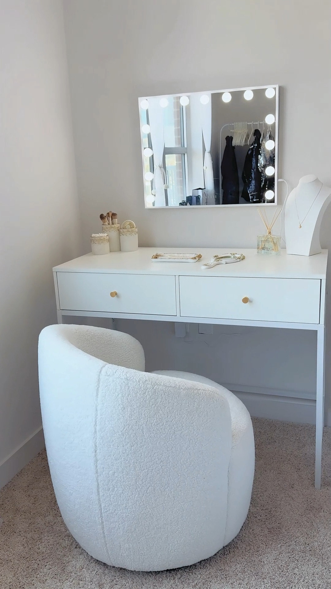 style & organize my vanity makeup station with me 🤍

#LTKHome #LTKStyleTip #LTKVideo