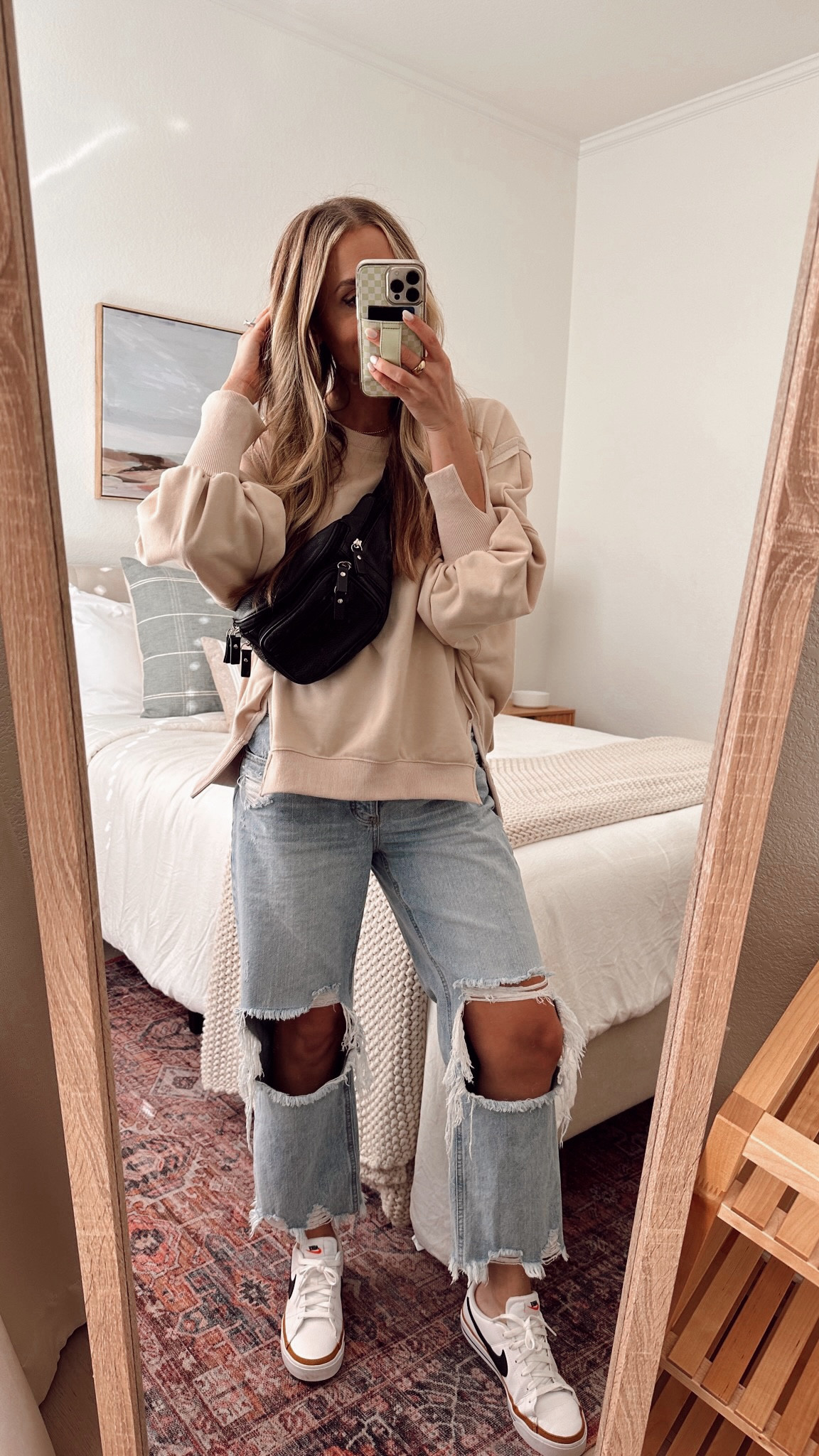 This sweatshirt looks and feels almost identical to the designer brand. Wearing size s / my tts. 

Sadly my jeans are oos 😭

#LTKFindsUnder50 #LTKShoeCrush #LTKStyleTip