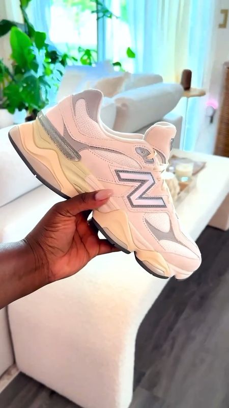 🔥Currently trending: New Balances👟

My absolute faves are 9060s and 327s!

spring trends, shoes, new balances, nordstrom, sneakers, spring shoes, summer vacation, outfit inspo, spring vacation, style guide

#LTKfindsunder100 #LTKshoecrush #LTKfitness
