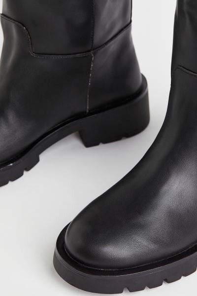 Knee-high boots | H&M (UK, MY, IN, SG, PH, TW, HK)