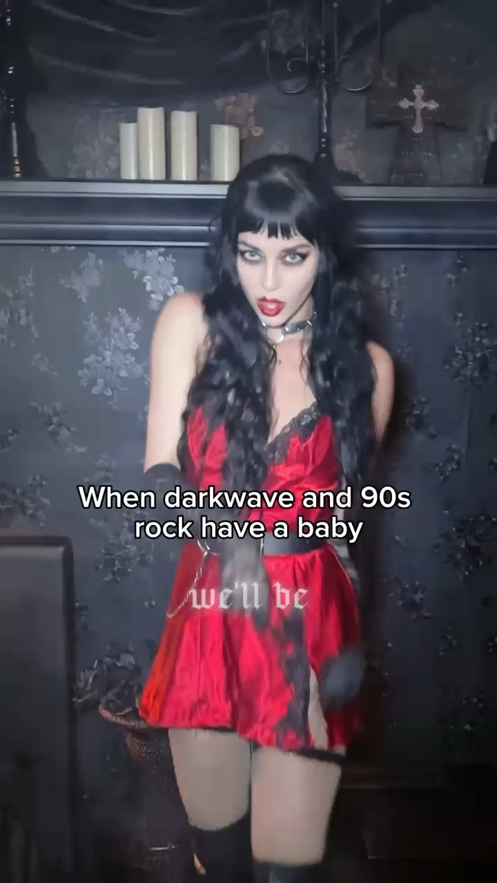 VDay Vampy Goth Look + my favorite perfume I always wear 🥀

Music by Dead Posey
Song Title: Darkside


#LTKValentine #LTKBeauty