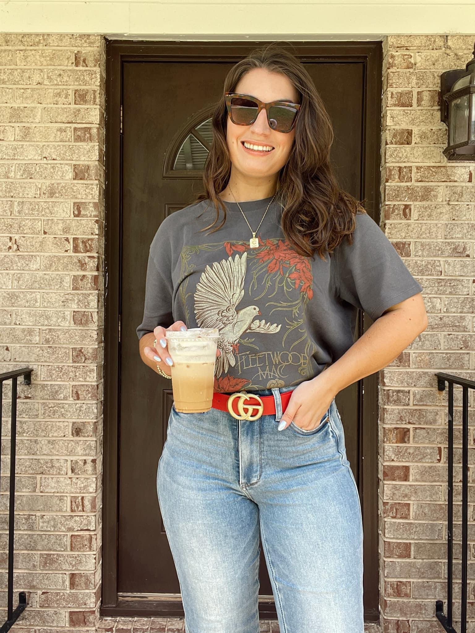 Perfect Graphic Tee

#LTKFindsUnder100 #LTKFindsUnder50