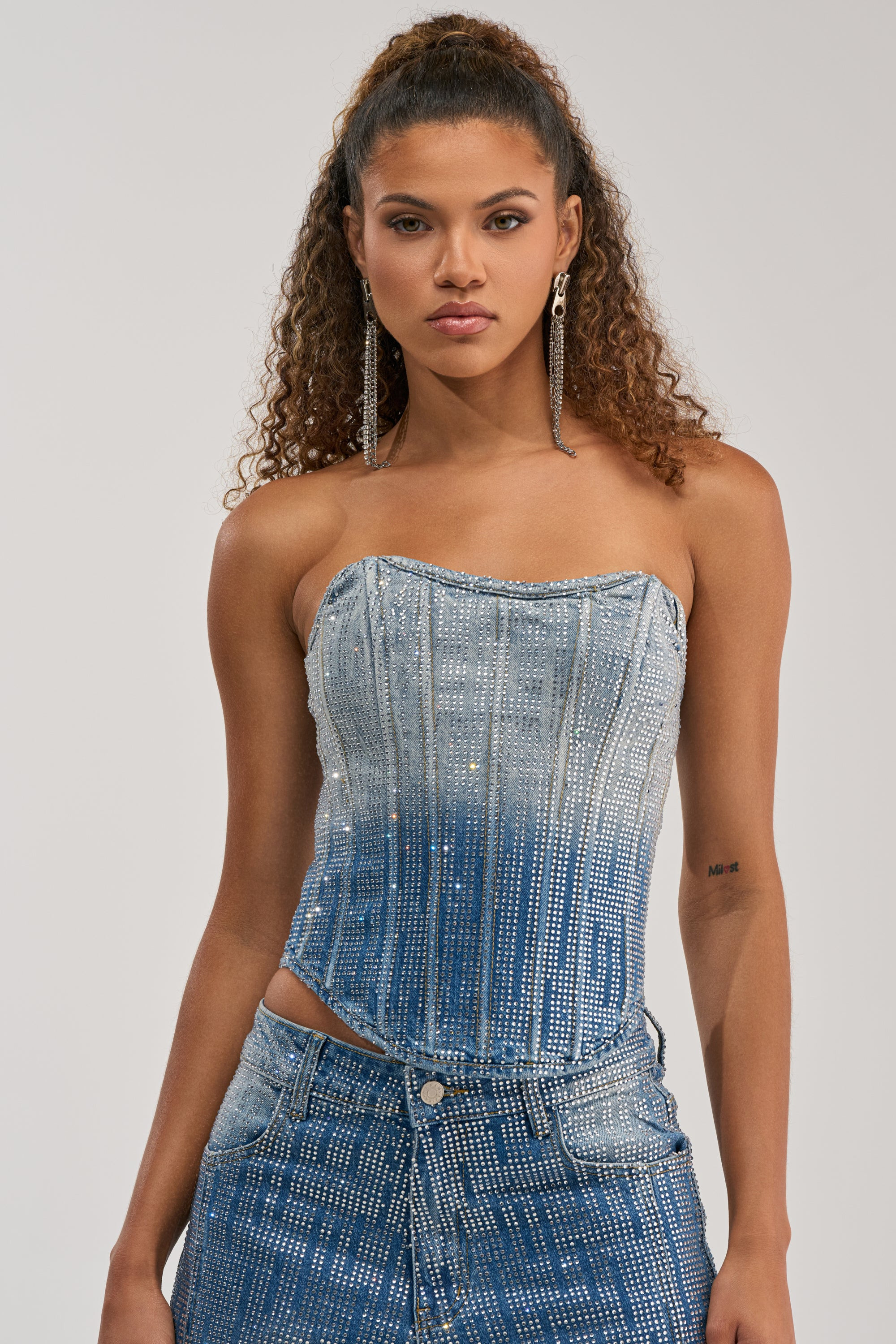 MIND SPINNING EMBELLISHED DENIM CORSET | AKIRA