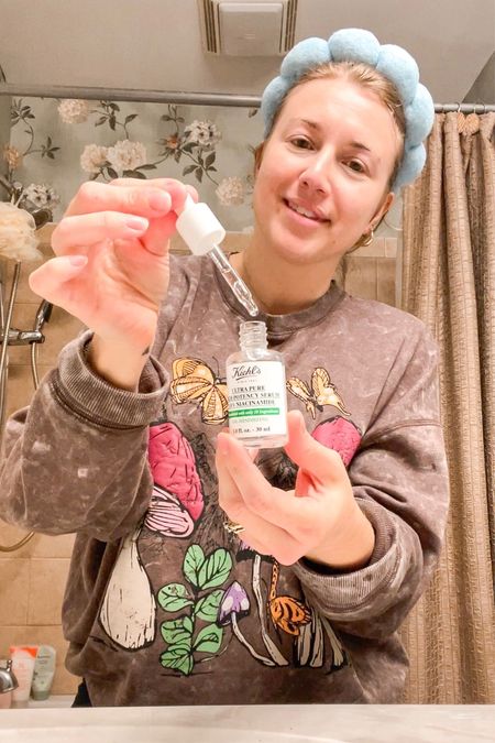 35yr old skincare routine for dry skin and sun damage, dark spots. Easy skincare routine. Simple skincare routine.

#LTKbeauty #LTKfindsunder50 #LTKGiftGuide
