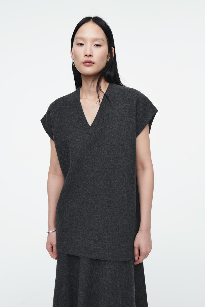 COS Women's Oversized Boiled Vest in Grey | Wool | Size: Small | COS (AU)