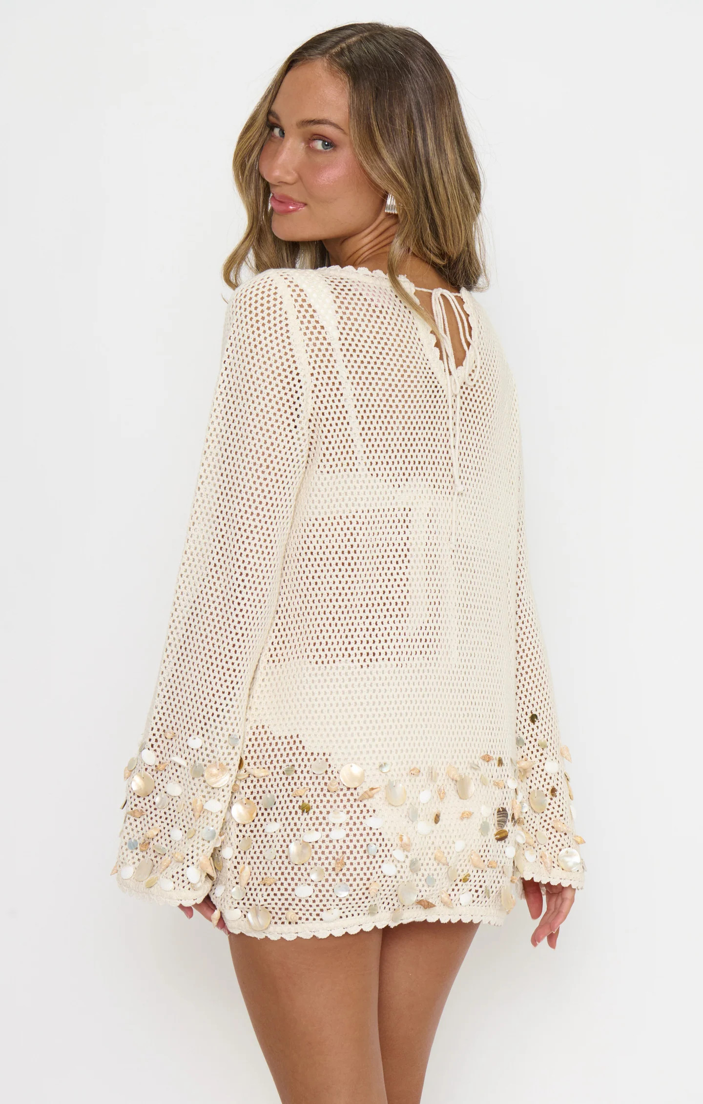Coastline Coverup ~ Seashell Crochet Embellishment | Show Me Your Mumu