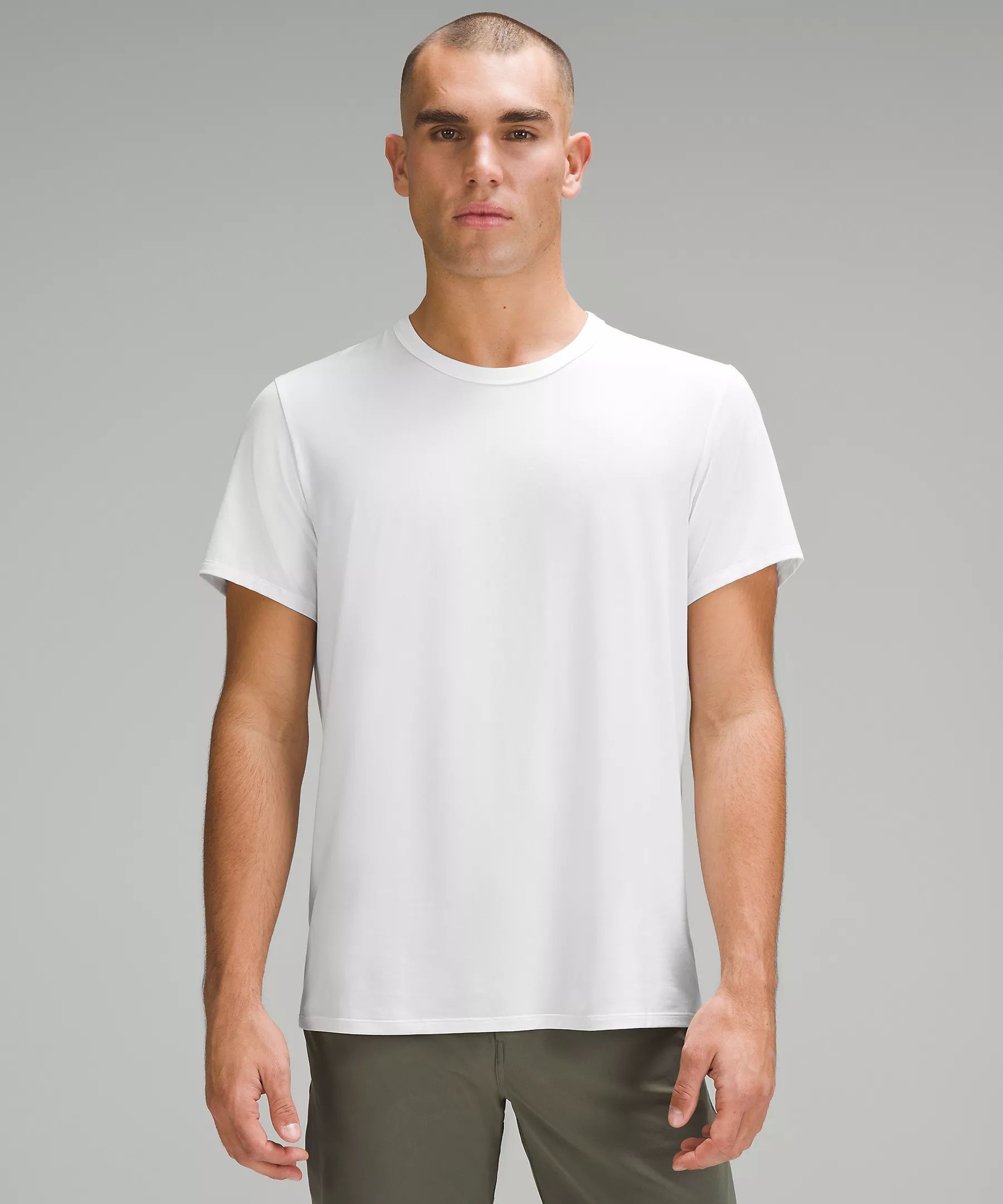 lululemon Fundamental T-Shirt | Men's Short Sleeve Shirts & Tee's | lululemon | Lululemon (US)