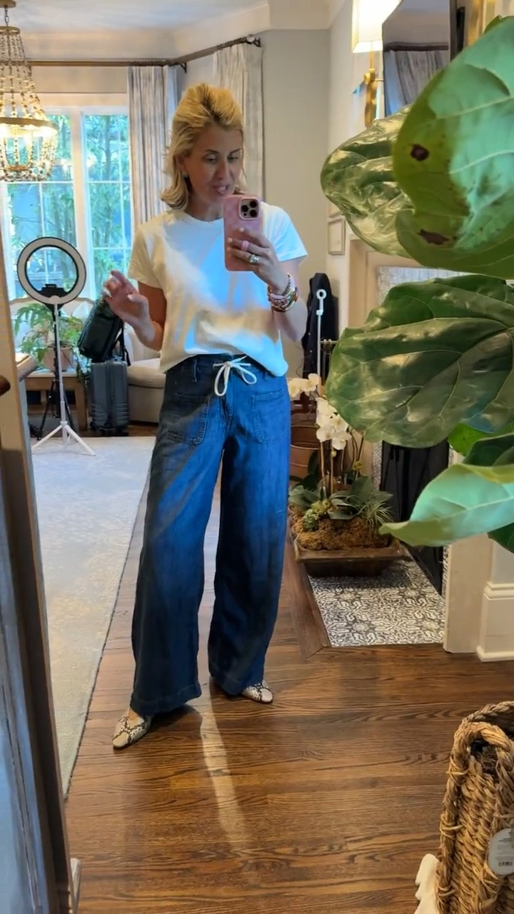 Tnuck Friends & Family Sale
9/22 -9/24
 
15% off orders over $250
20% off orders over $500
Code: FAMILY                      

Headed to a church dinner OOTD! 
Tee & jeans - xs 
Shoes - 8 tts 

Codes:
Mersea - Catherine15
Allie + Bess - Catherine20
Loopy - mixandmatchmadness

#LTKdayinmylife #LTKootd #LTKmomlife