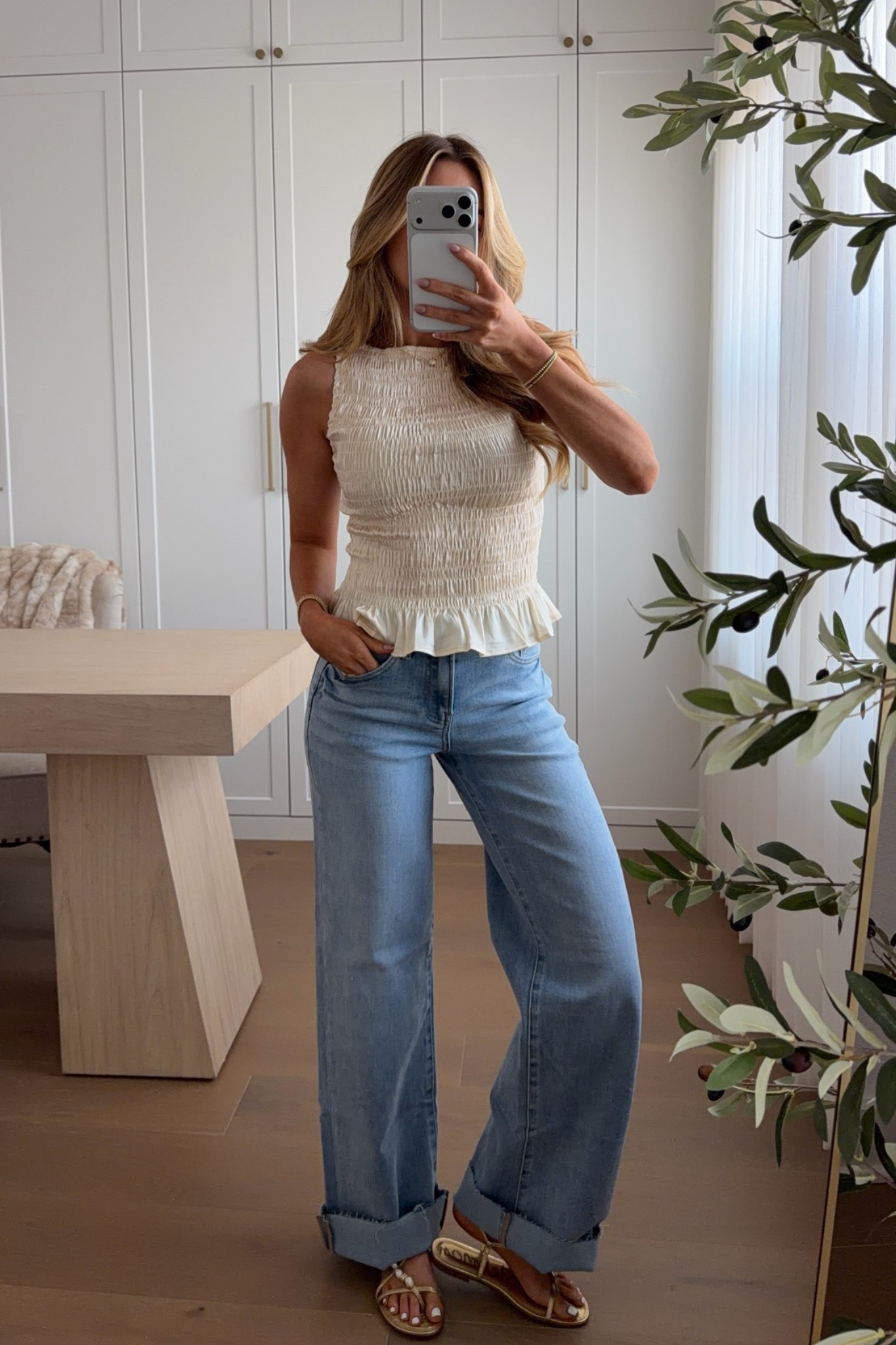 top: small // jeans: 25 (top i ordered white solid, jeans i ordered A-inseam 32”-light blue)