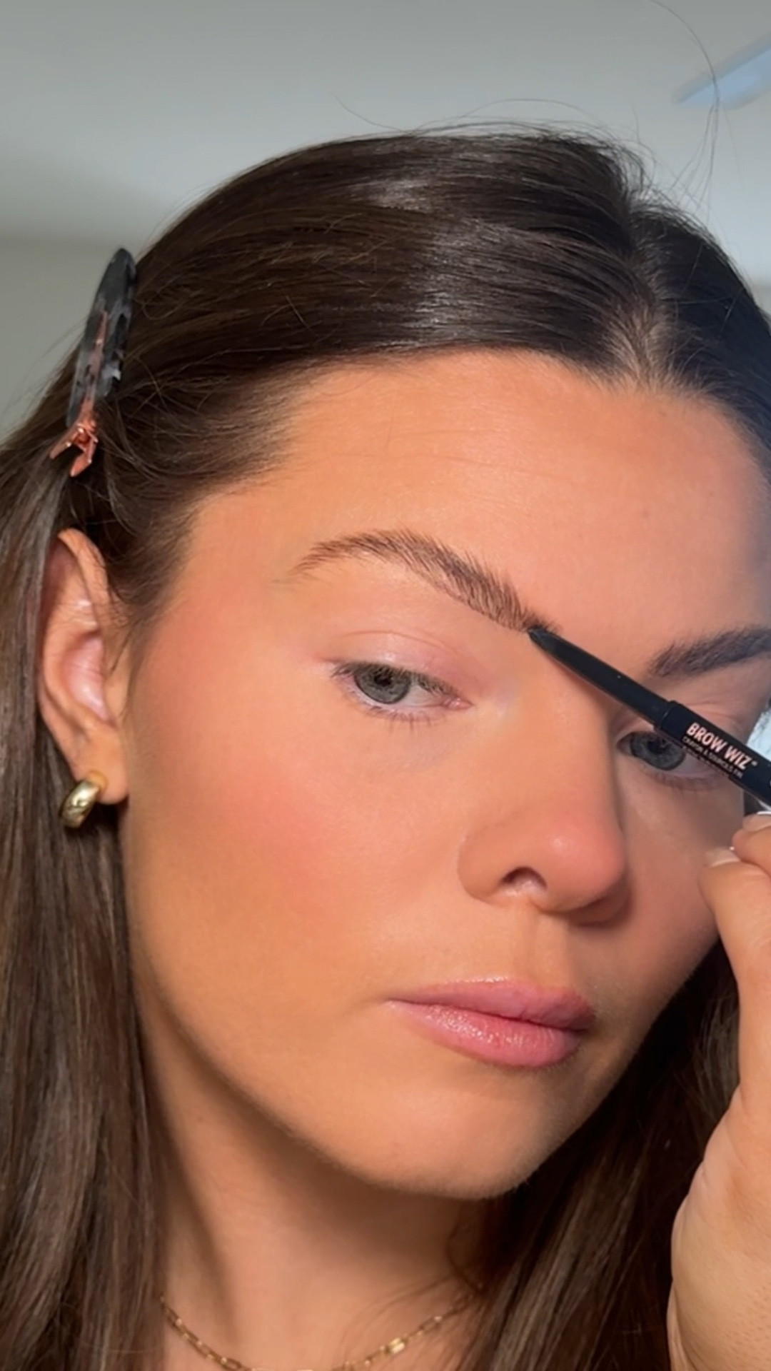 #ad These are my go to beauty products for the best brows and eyes! Anastasia Beverly Hills Brow Wiz, Brow Freeze, Sultry mini eyeshadow palette, Lash Sculpt mascara and Glow Seeker highlighter. 

#LTKBeauty #LTKVideo #LTKFindsUnder100