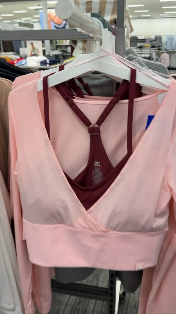 Target athletic wear // Target cool and casual mom outfit // workout // athleisure wear

#LTKootd #LTKSeasonal #LTKOver40