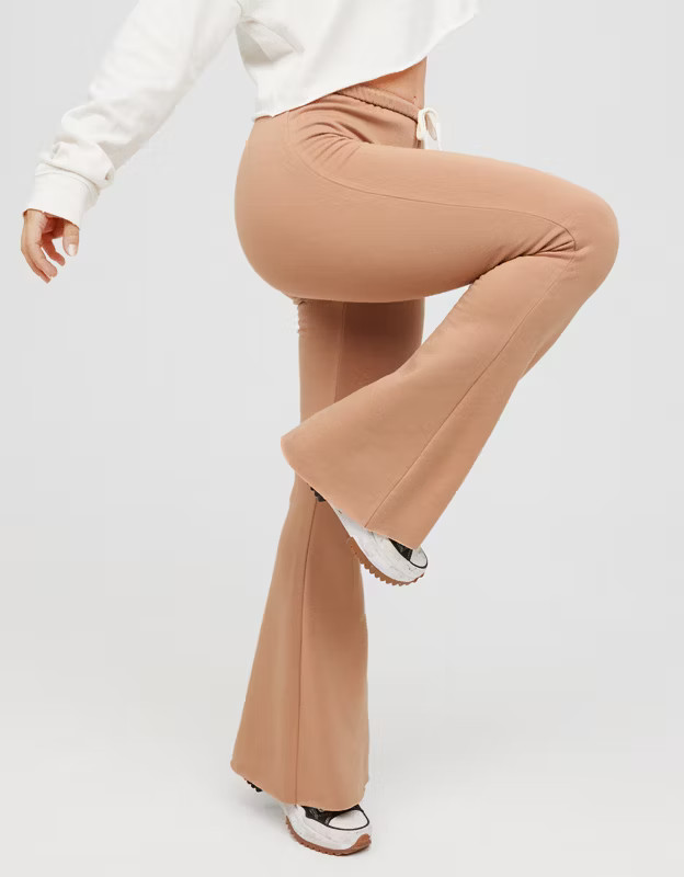 OFFLINE By Aerie OTT Fleece Super Flare Pant | American Eagle Outfitters (US & CA)