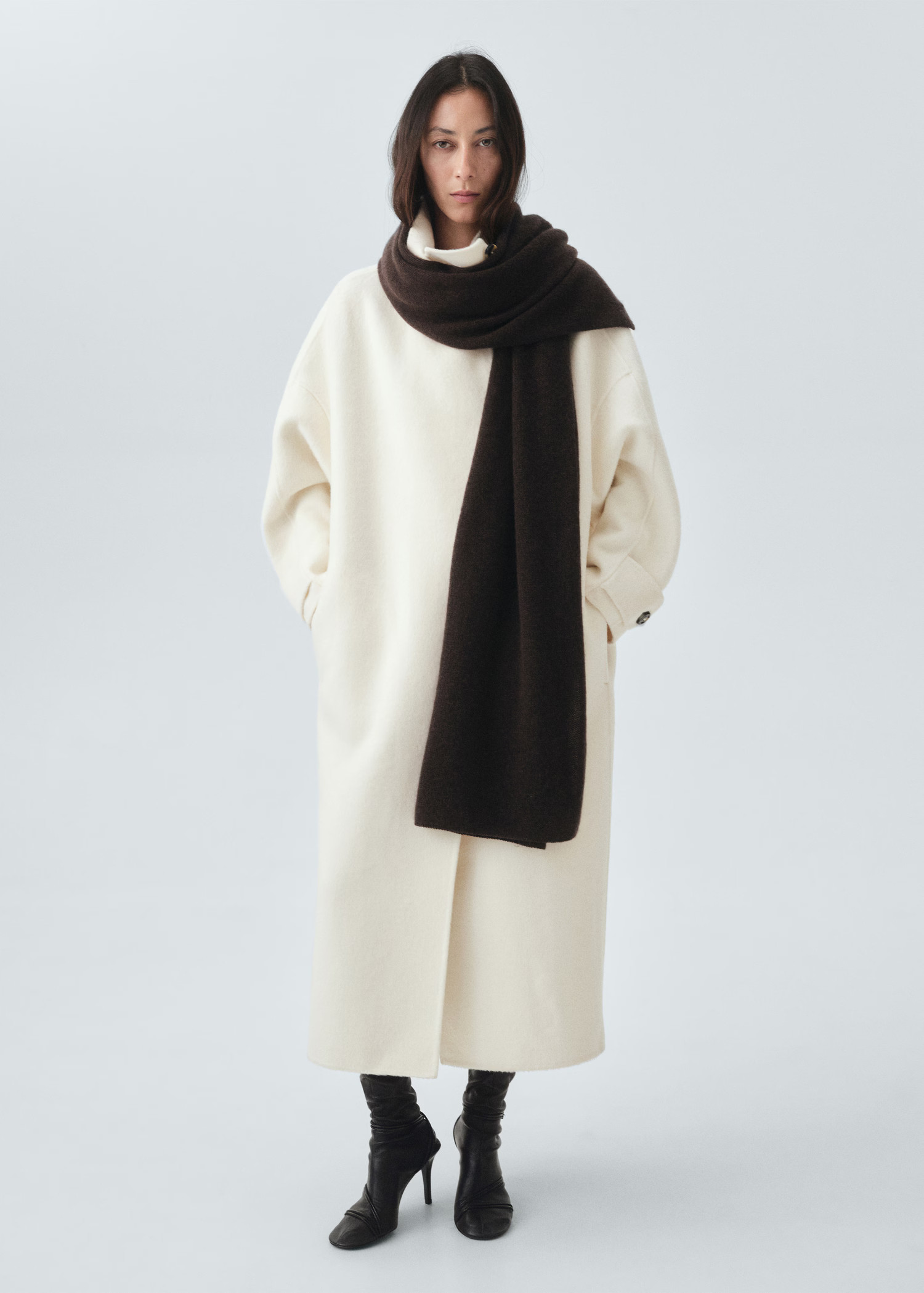 100% cashmere scarf - Women | MANGO United Kingdom | MANGO (UK)