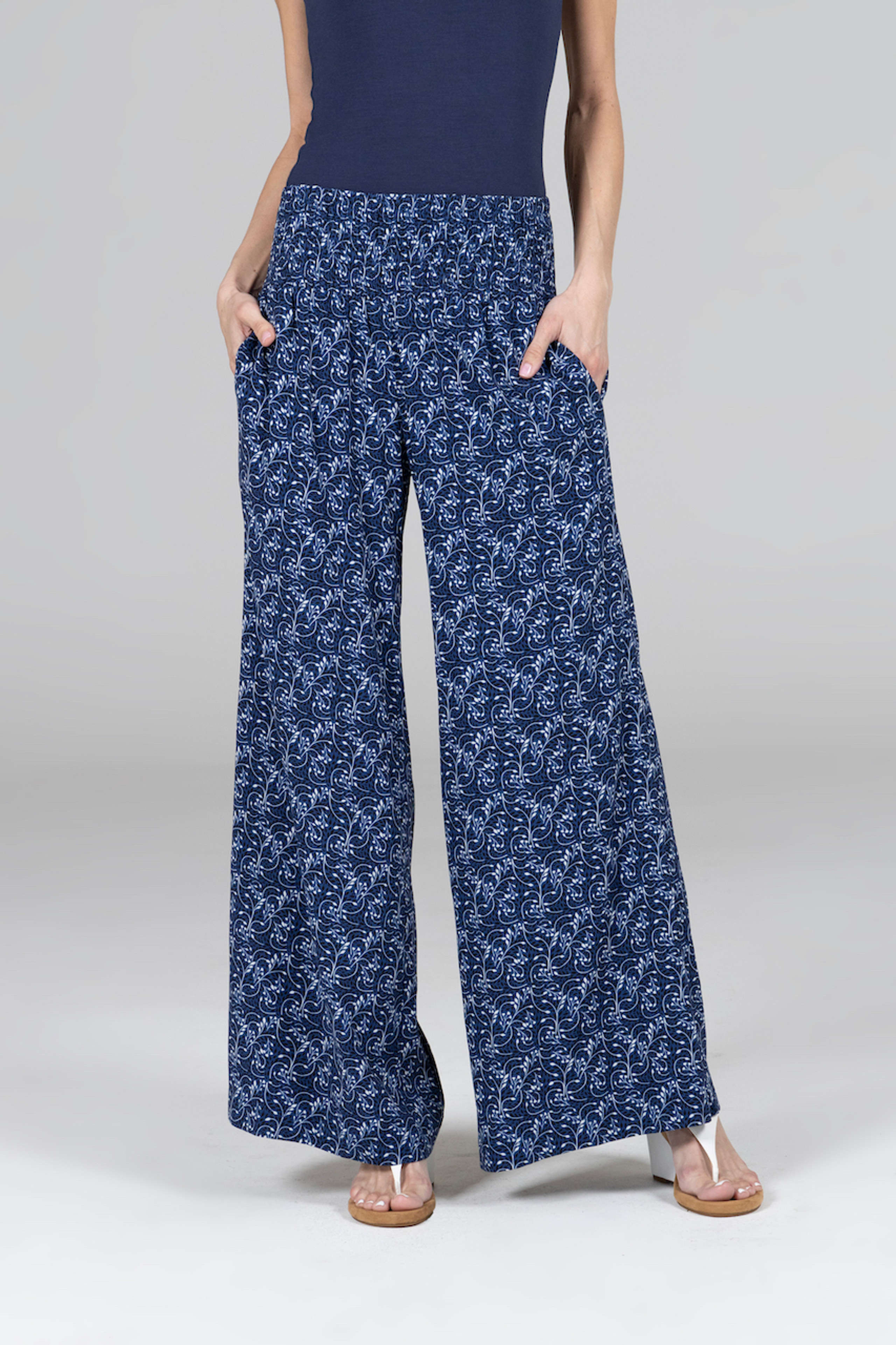 PORTOFINO TRAVEL PANT: BLUE VINES | KIRAGRACE