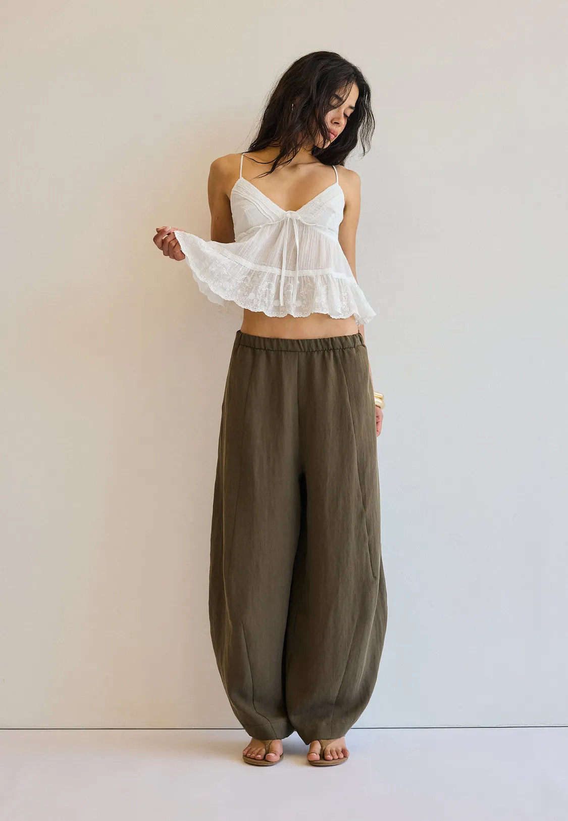 Barrel-Hose aus Lyocell - Mode f\u00fcr Damen | Stradivarius Deutschland | Stradivarius DE