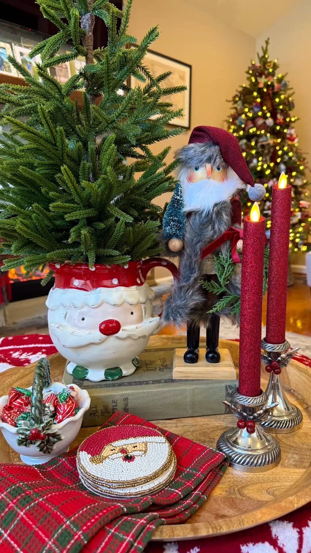 Christmas tray decor styling 🎄🎅🏼

#LTKHome #LTKHoliday #LTKSeasonal