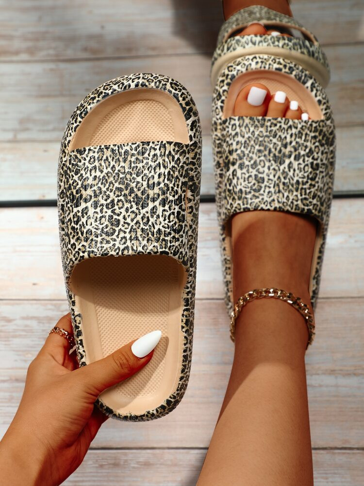 Leopard Graphic Cut Out Slides | SHEIN
