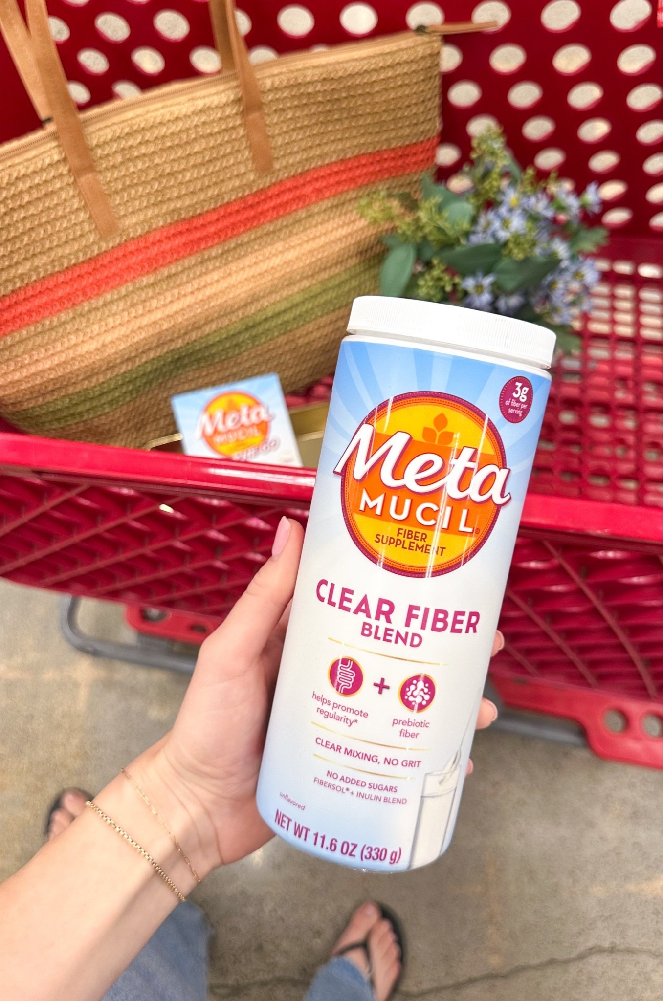 #ad #Metamucil_Partner Add this to your Target list! My fave to get in fiber and promote digestive health #TargetPartner #Metamucil_Partner @target @metamucil

†Diets low in saturated fat and cholesterol that include 7 grams of soluble fiber per day from psyllium husk, as in Metamucil, may reduce the risk of heart disease by lowering cholesterol.  One serving of Metamucil has 2.4 grams of this soluble fiber.