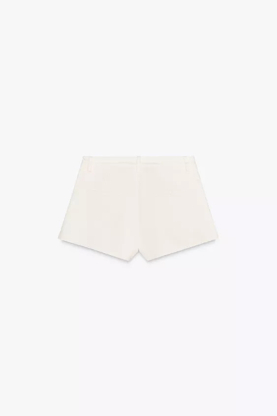 ZARA WOMAN COLLECTIONCotton shorts. Mid-rise waist with belt loops. Front pleat detail. Hidden in... | Zara US