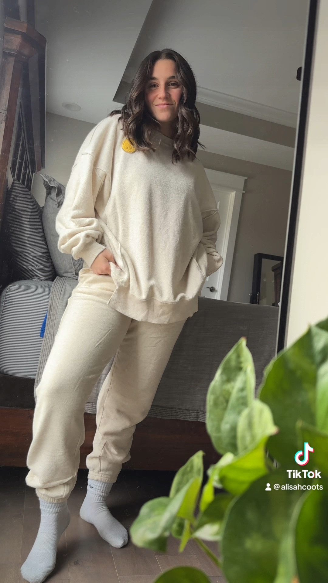 Wearing everything in size M except the leggings are size S

#LTKsalealert #LTKfindsunder50 #LTKmidsize