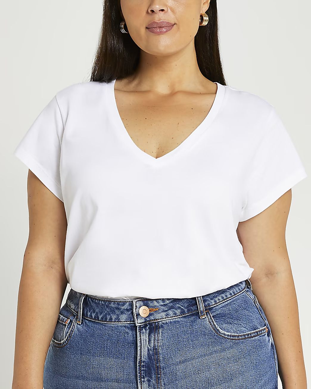 River Island Womens Plus white v-neck t-shirt | River Island (US)