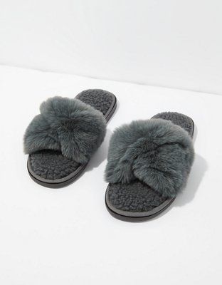 AE Fluffy Twist Slipper | American Eagle Outfitters (US & CA)