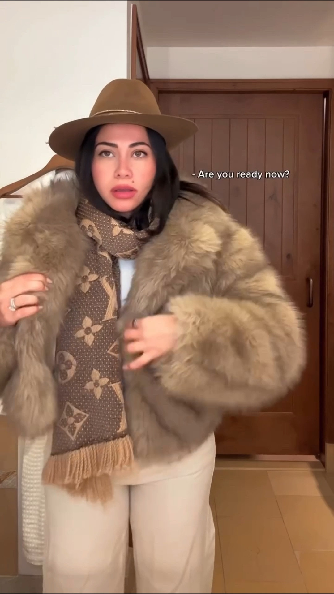 Get dressed with me in Wyoming 🤠had a 24 hour notice to pack for this family trip. Forever grateful, forever living on edge 👀 

Bodysuit @spanx 
Pants @dl1961denim 

#bloompartner @bloomsupps