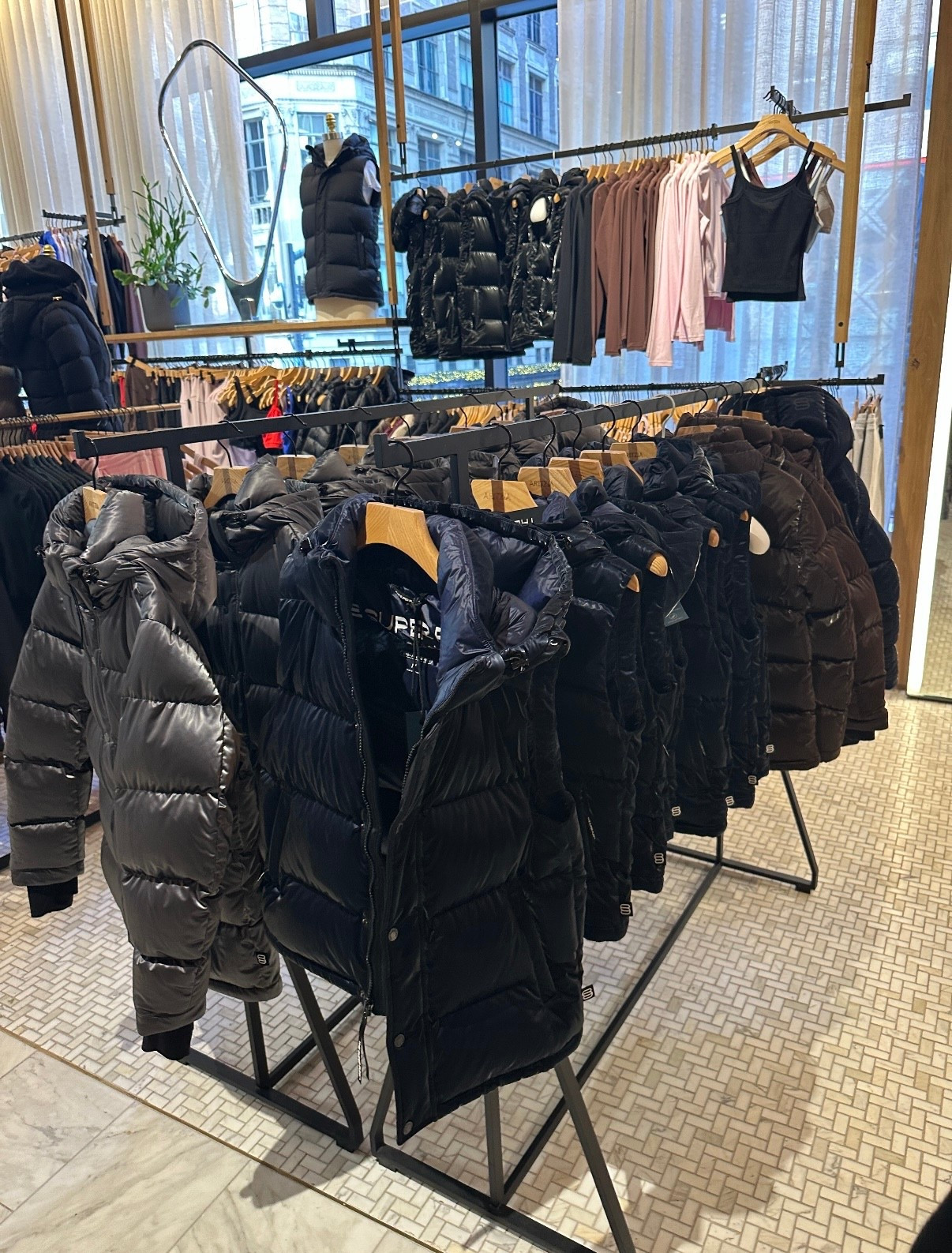 I saw the famous and viral superpuff jackets and vests at Aritzia! They are so warm and cozy—but don’t feel heavy! These would be amazing for a trip to a snowy location or if you live somewhere that’s very cold in the winter! Loved all the colors! Linked ⬆️

#ltkcreator #ltkfinds #ltkwatchnow #ltkstyletip #aritzia #aritziapicks #pufferjacket #winterjacket 

#LTKHoliday #LTKootd #LTKSeasonal