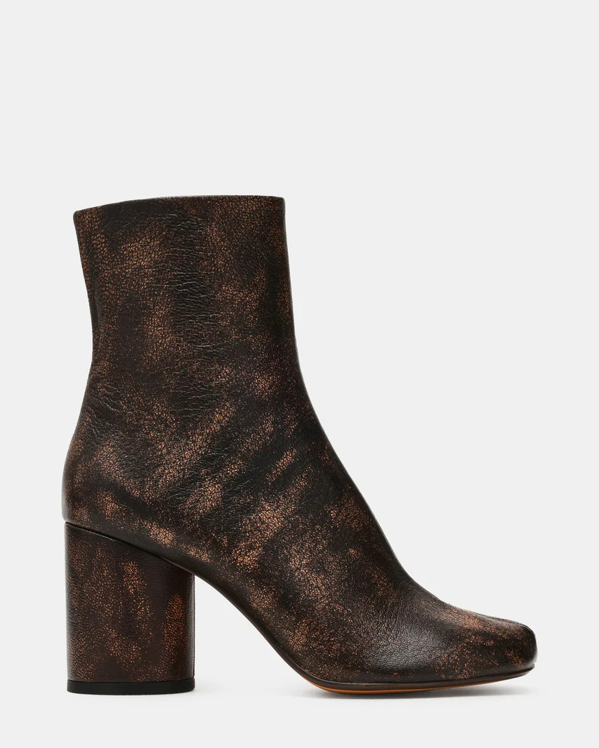 CARO Brown Distressed Tabi Split-Toe Block Heel Women's Ankle Boot | Steve Madden (US)