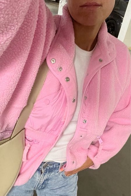 The pink fleece jacket I’ve been wearing on repeat is on sale for 30% off!  Sizes are selling out so grab while you can 💖 it’s the perfect lightweight spring jacket 

Spring outfit, casual outfit, mom outfit, school drop off outfit, spring jacket, shopbop sale, free people fleece, free people, pink jacket, free people sale, Christine Andrew 

#LTKsalealert #LTKfindsunder100 #LTKstyletip